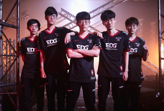 后勤拉线三 后勤拉线三